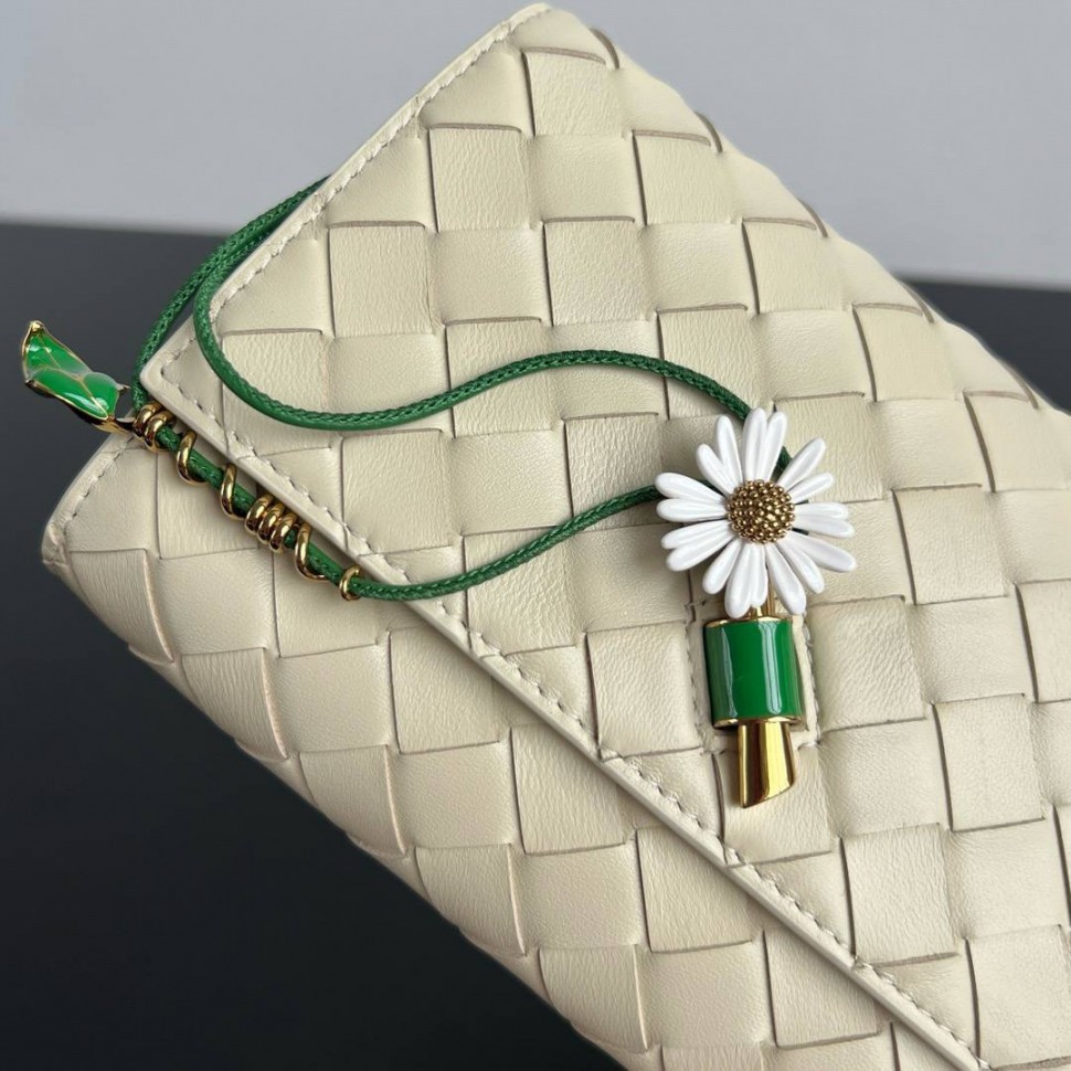 Сумка Bottega Veneta Andiamo Daisy