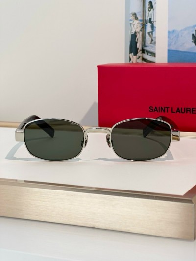 Очки Saint Laurent