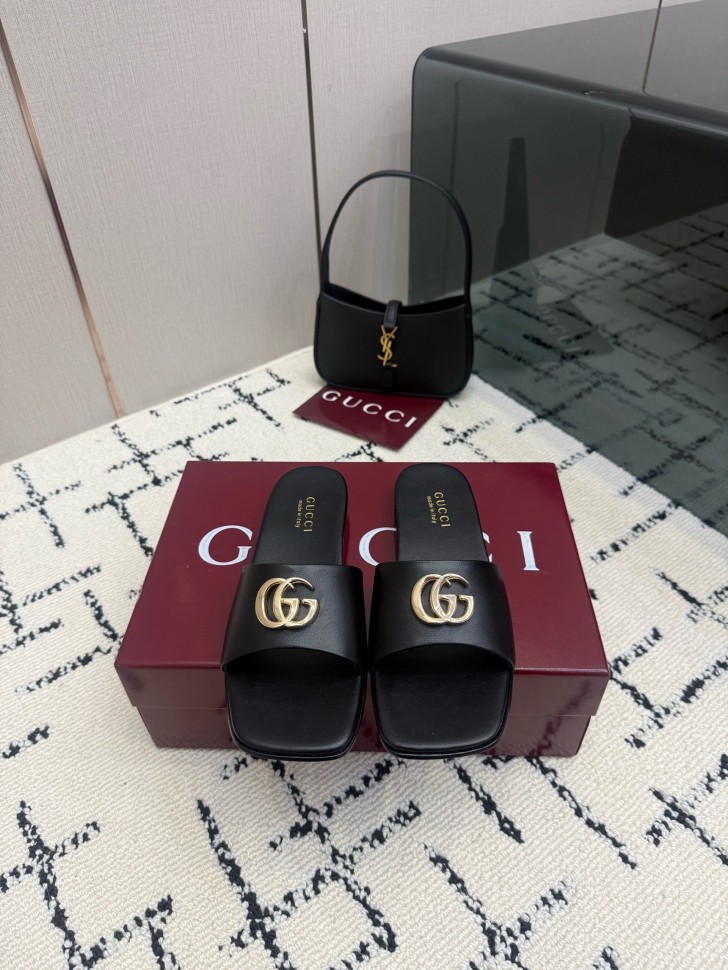 Шлепки Gucci   